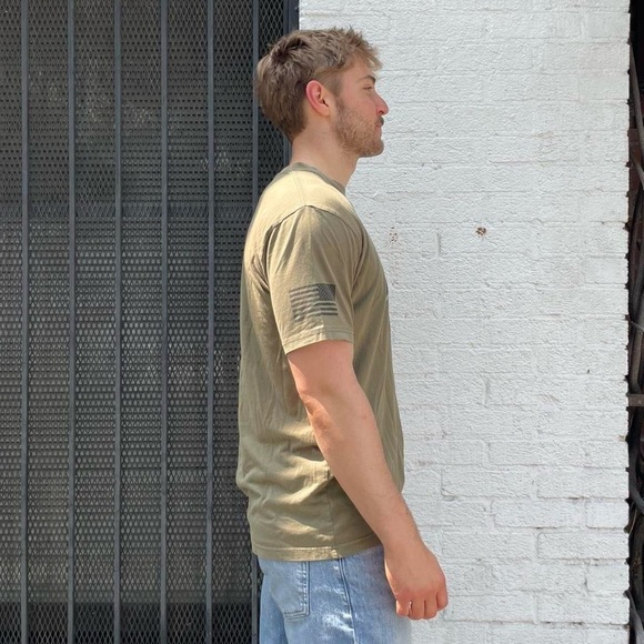 vintage 90s style graphic t-shirt with a doberman military design sz L - Picture 2 of 4